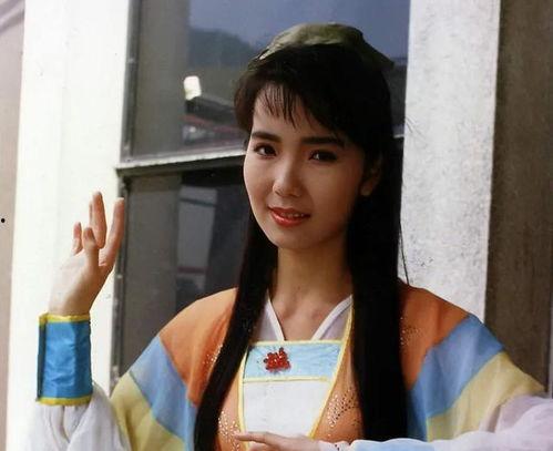 娱乐吃瓜美女变成女配,她如何华丽转身？